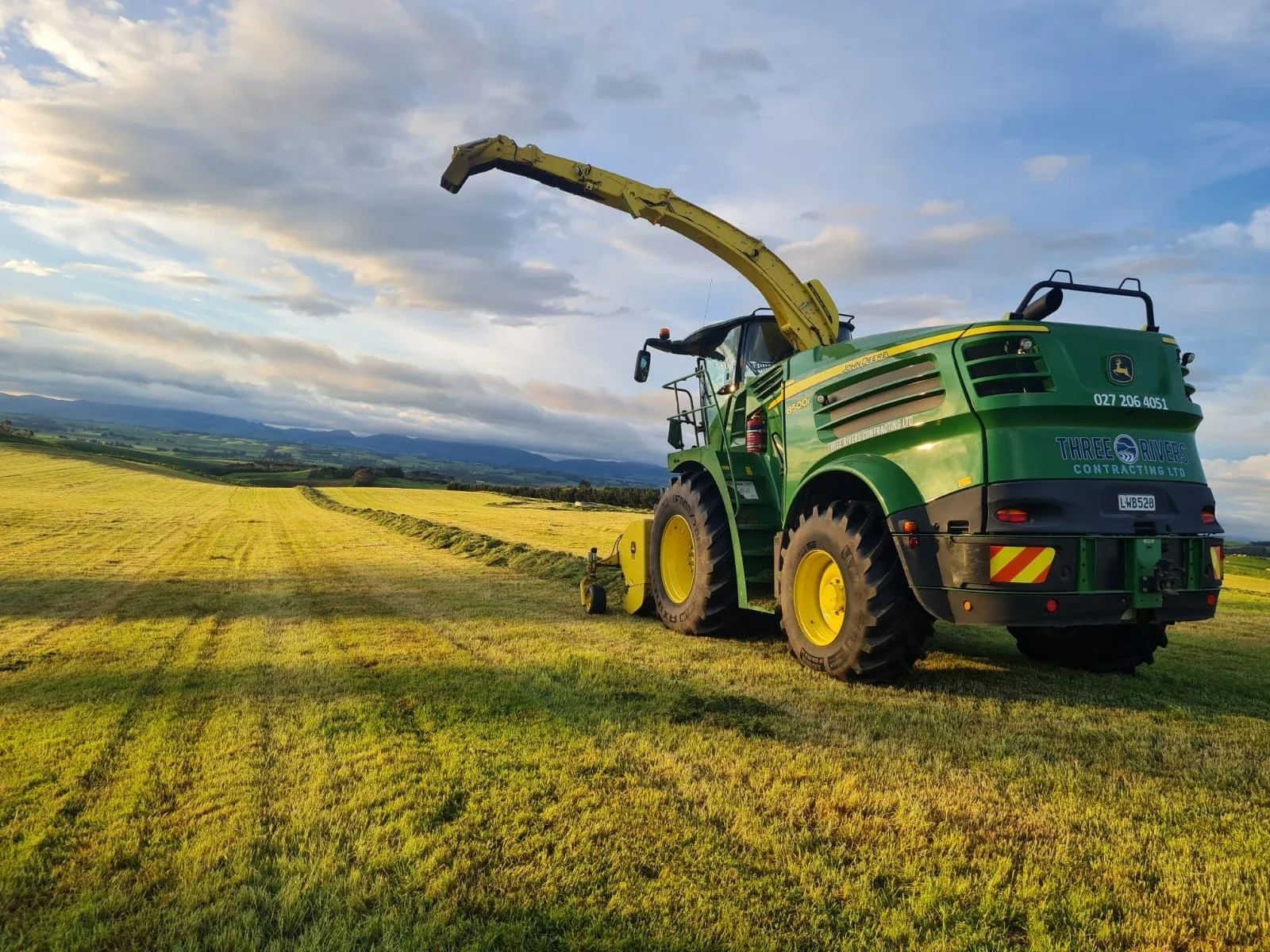 Three Rivers Contracting forage harvester working in a Southland paddock.